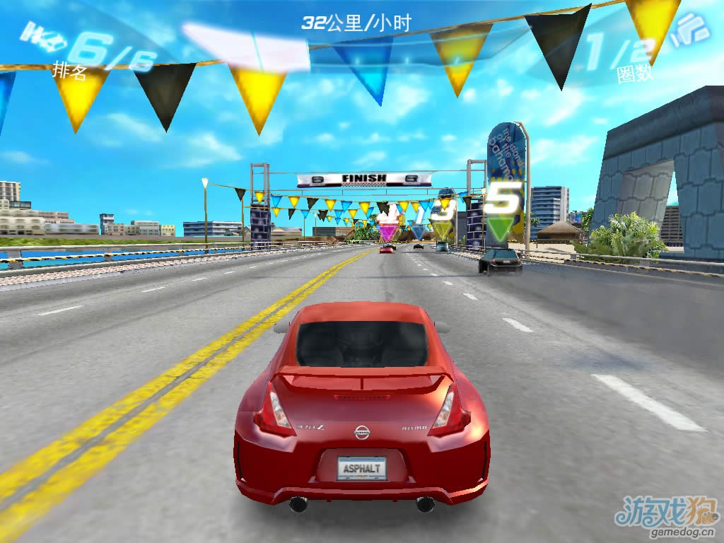 Gameloft出品3D竞速大作《都市赛车6：火线追击》