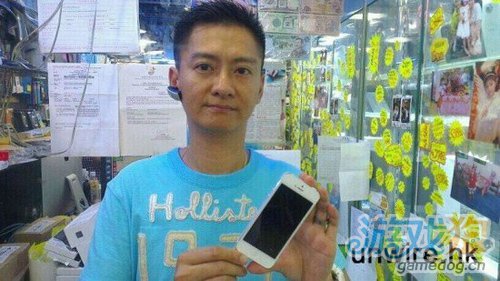 苹果iPhone5水货中国香港开卖 售价8800港币起