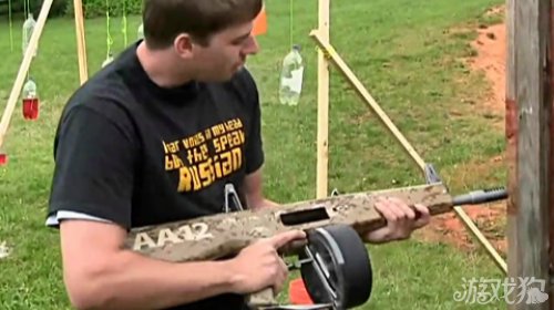 霰弹枪跨越式革新代表枪械 全民突击AA-12_游