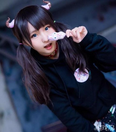 麻耶识COSER女神范儿十足 小清新轻松驾驭