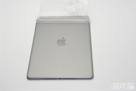 iPad5谍照曝光：有太空灰和银色两种颜色2