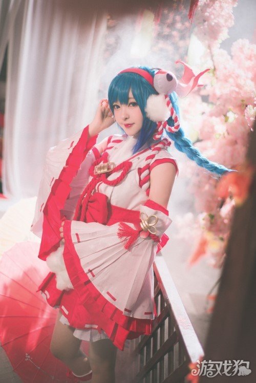 王者荣耀cos少女集第98期:大乔伊势巫女