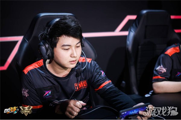 king二比一战胜tmgtsking彬神操作极限