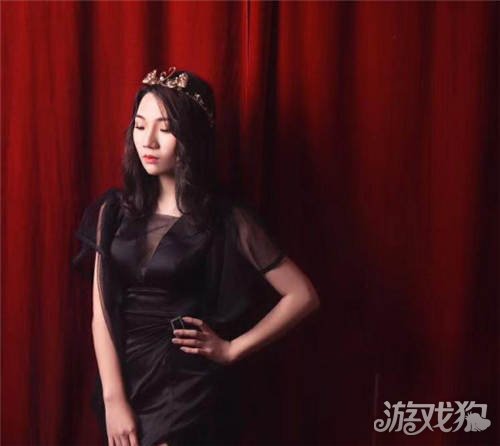 西西是这支战队中唯一打过职业比赛的选手