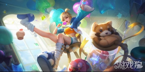 拖鞋的设计,小熊猫的设计也呼应了小满英雄人物的相关元素,可爱少女